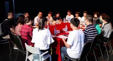 以藝術之名，致敬青春與奉獻 《十年》主創(chuàng)與支教志愿者共話成長